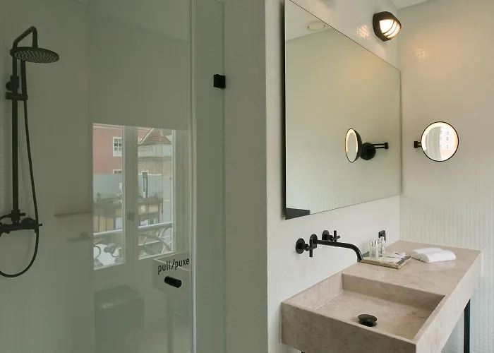 Отель 1908 Lisboa Hotel