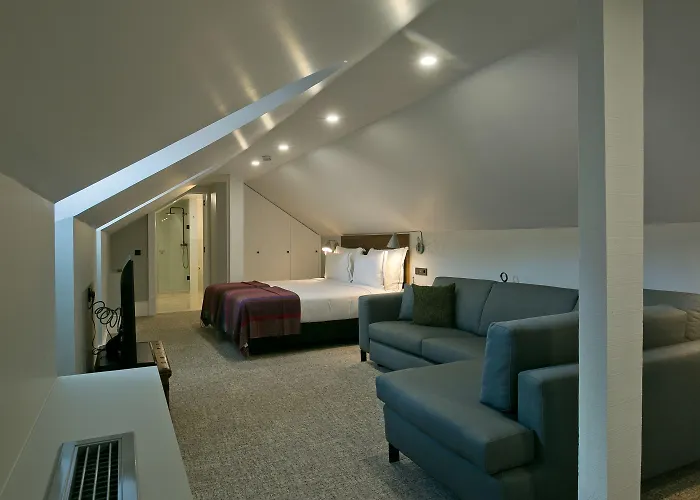 Отель 1908 Lisboa Hotel