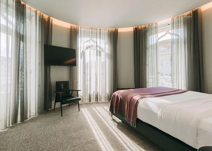 Отель 1908 Lisboa Hotel