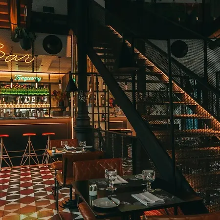 1908 Lisboa Hotel 4*